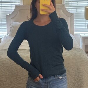 Blue/green lululemon long sleeve